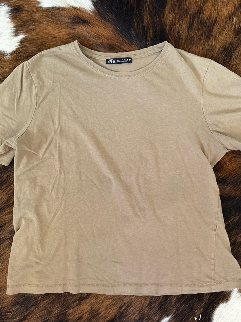 Zara Men’s Beige Short-Sleeve Crew Neck T-Shirt